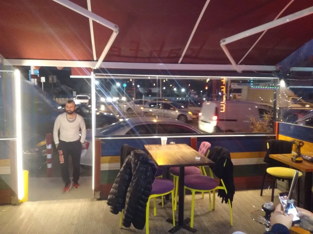 Kahfe Lounge