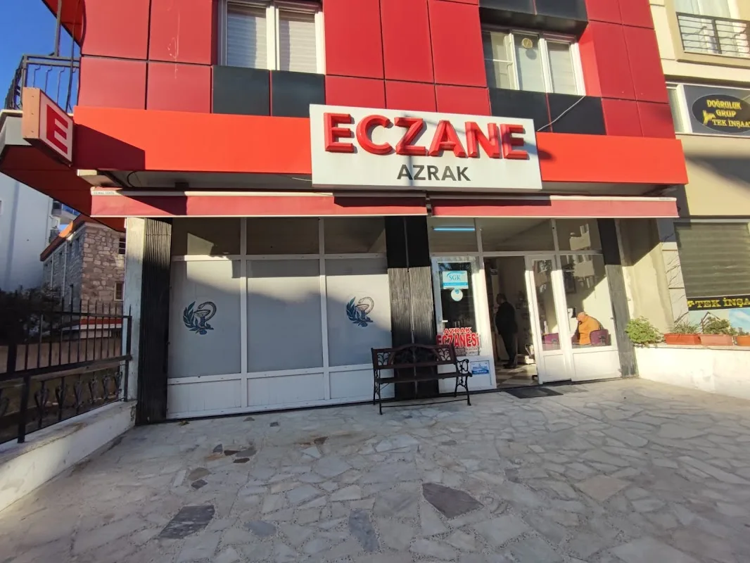 Azrak Eczanesi