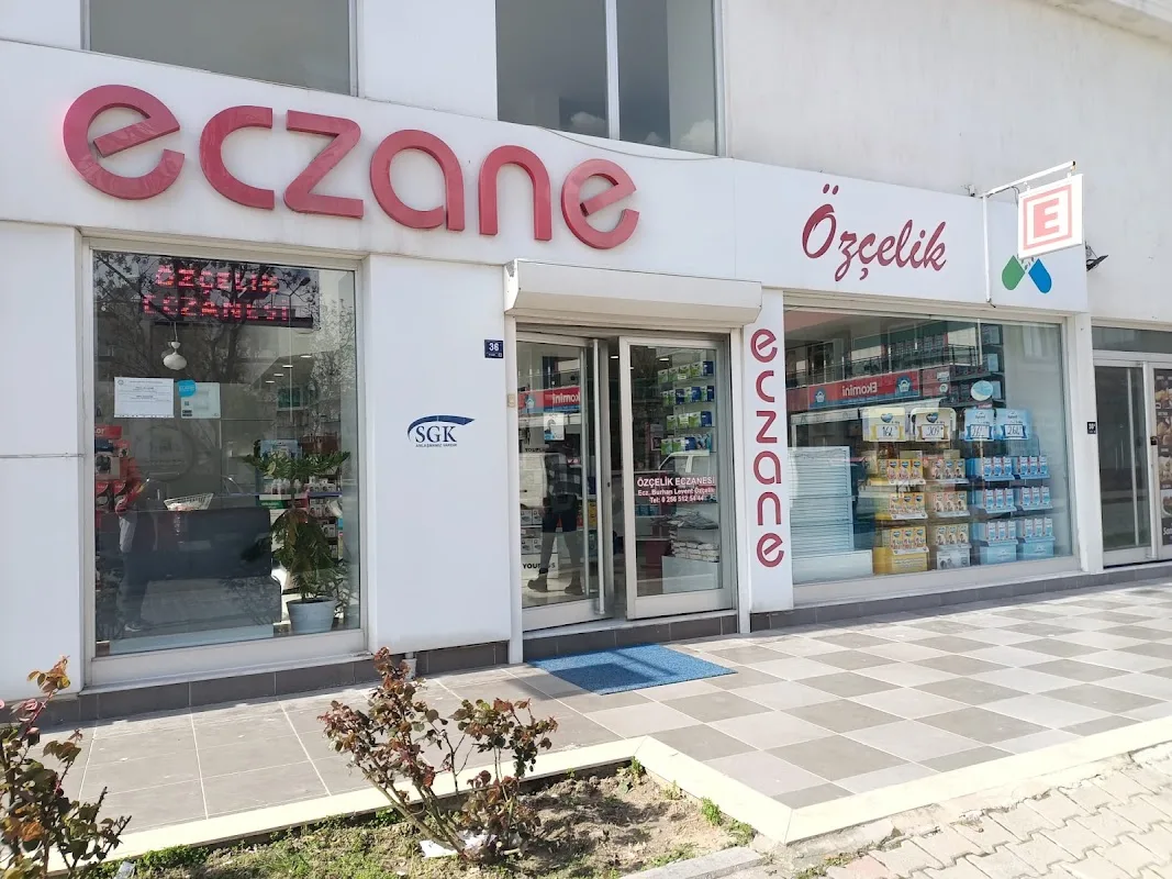 Özçelik Eczanesi