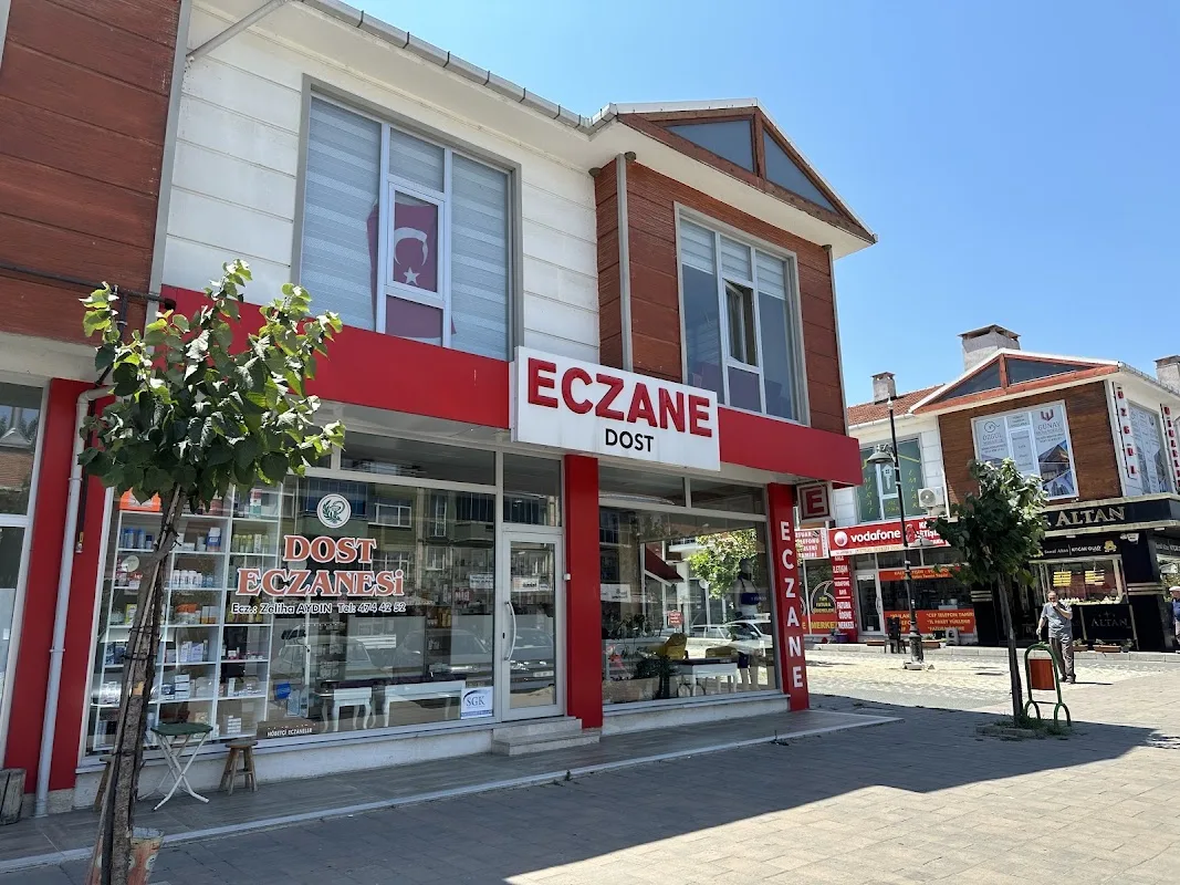 Dost Eczanesi