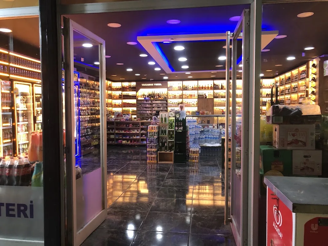 Yakamoz tekel ve şarküteri
