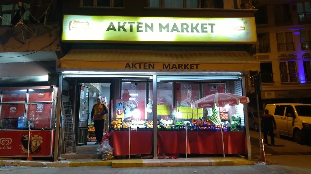 Akten Market