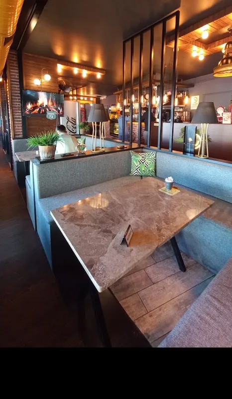 Black Cafe & Restaurant