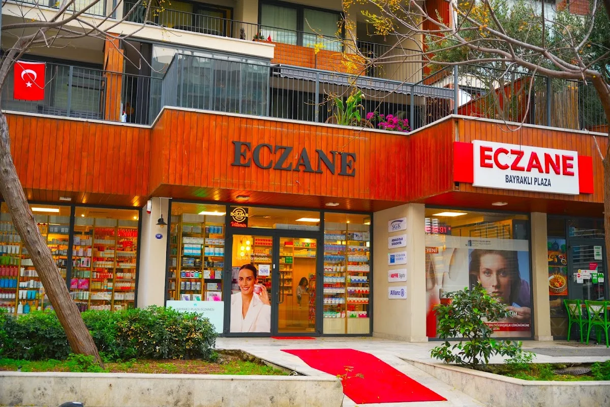 Bayraklı Plaza Eczanesi