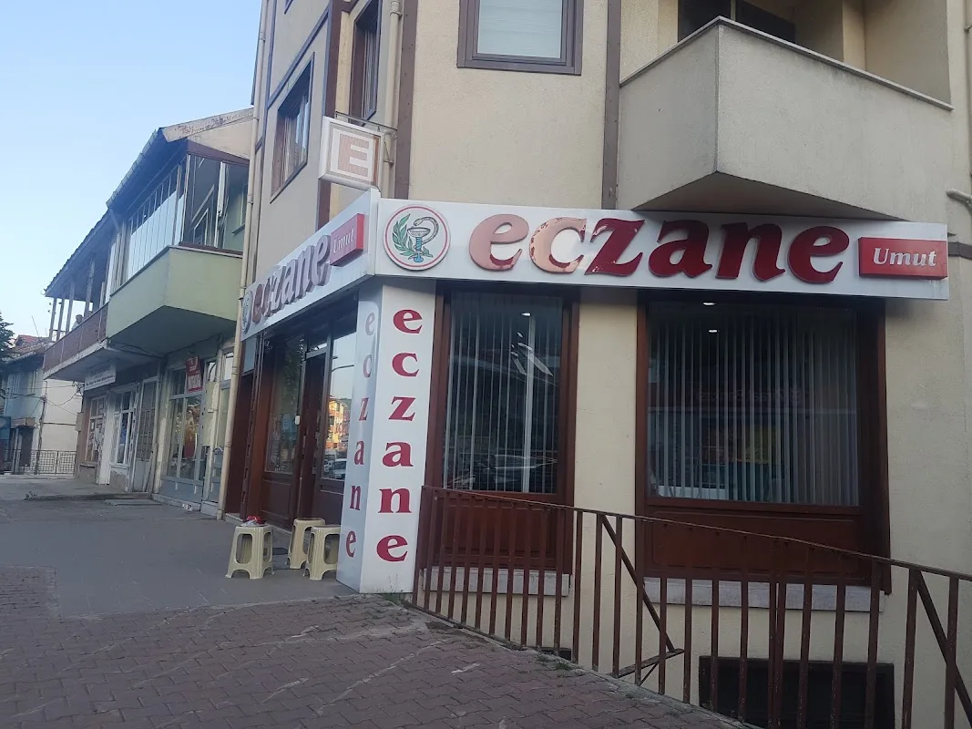 Umut Eczanesi
