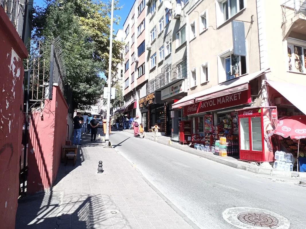 Akyol Market
