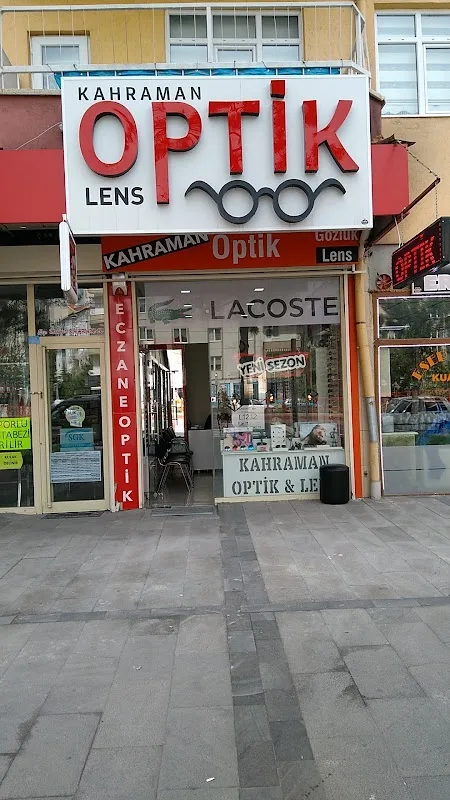 Kahraman Eczanesi