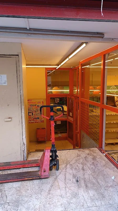 Şok İSTANBUL CAĞALOĞLU ALEMDAR MAĞAZASI