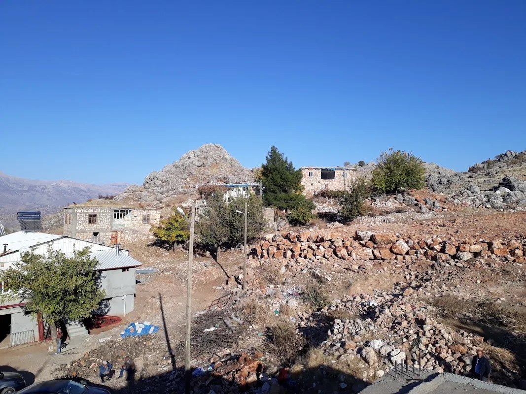 YAYLADALIKÖYÜ CAMİİ