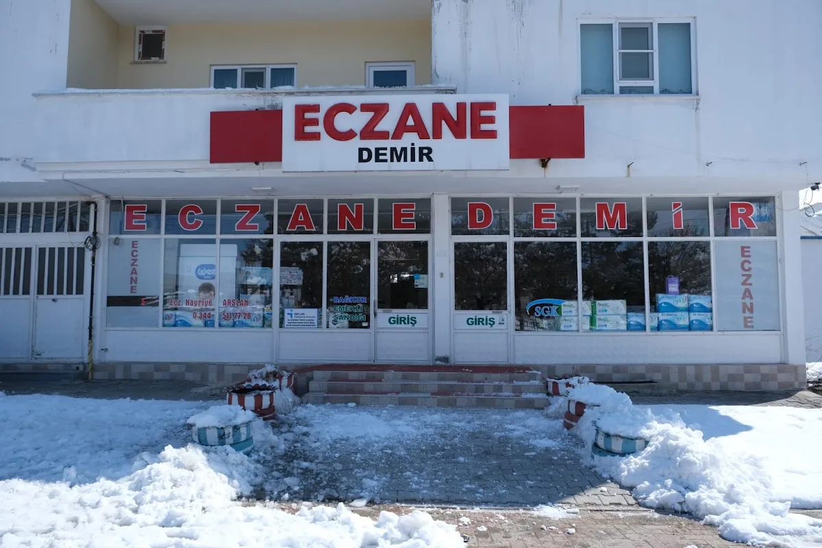 Eczane Demir