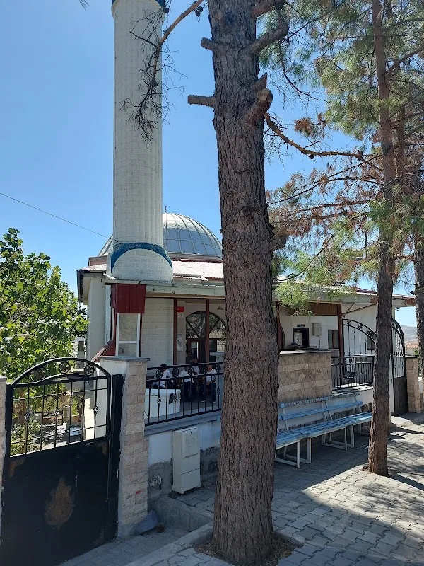 Gerger Tevhid Camii Aşağı Cami