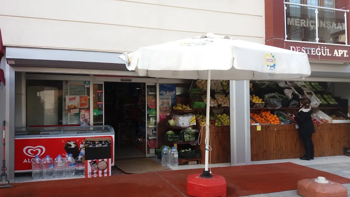 P Market
