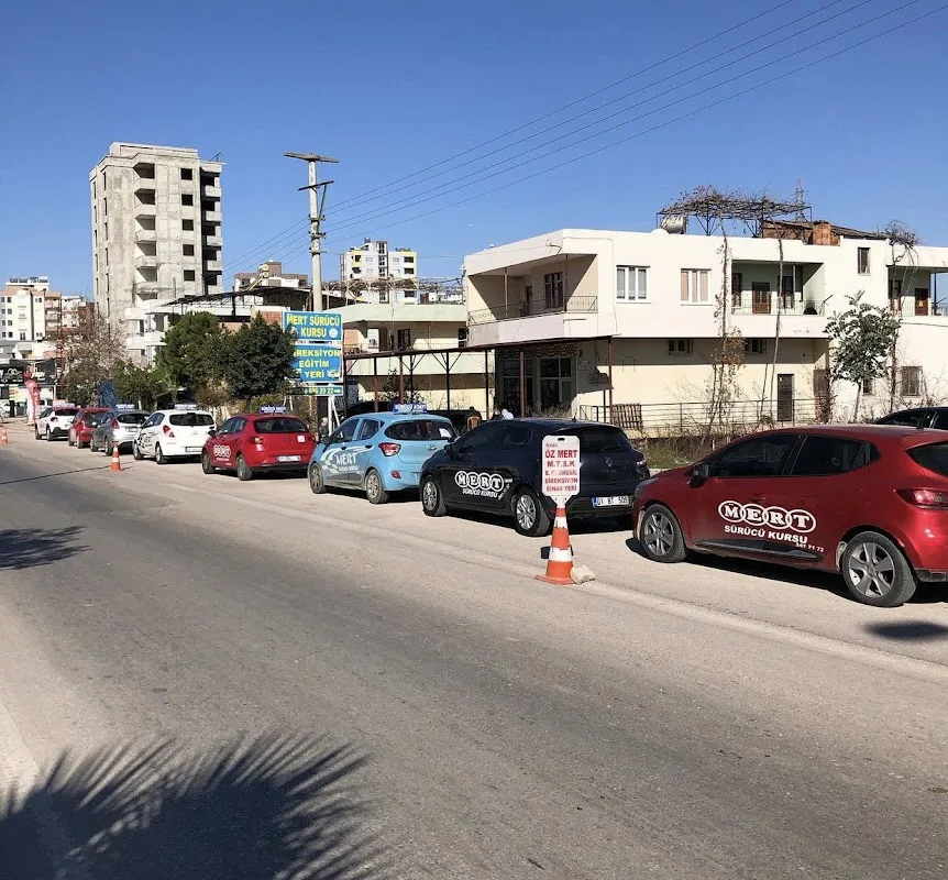 Özel Öz Mert Sürücü Kursu