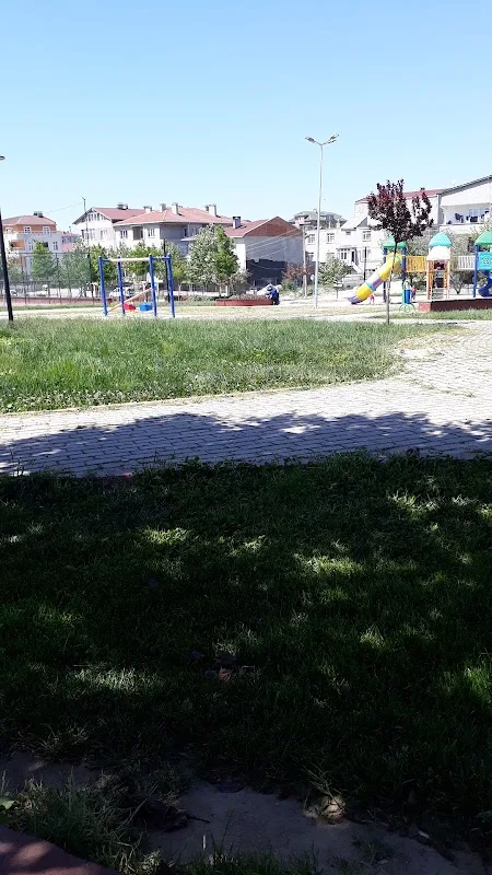 KURTGÖZ ECZANESİ