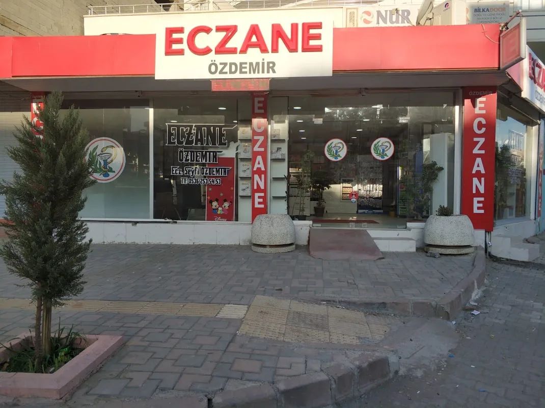 ÖZDEMİR ECZANESİ