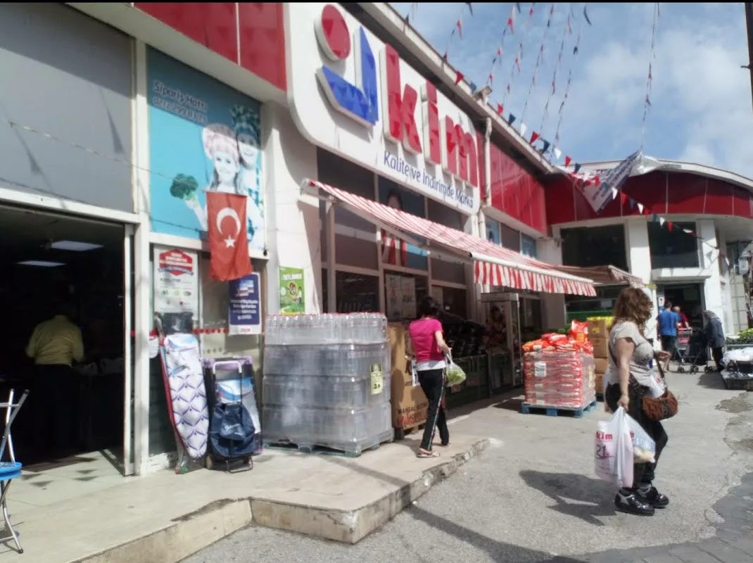 Kim Market