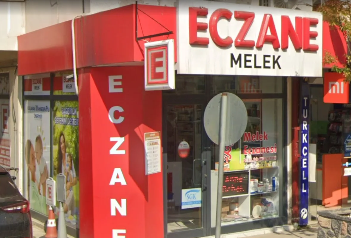 Melek Eczanesi