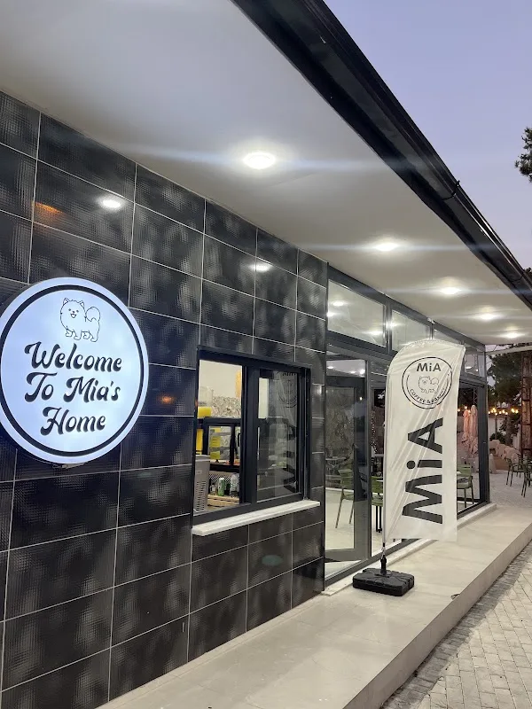 MİA COFFEE GARDEN
