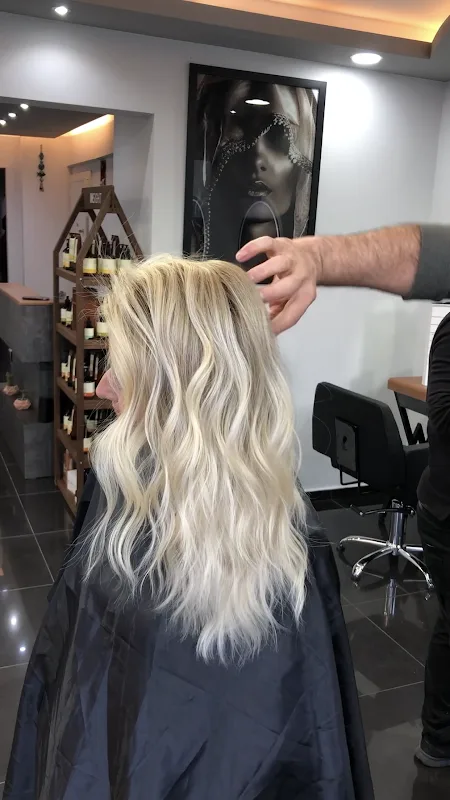 THE TEAM HAIR DESIGN