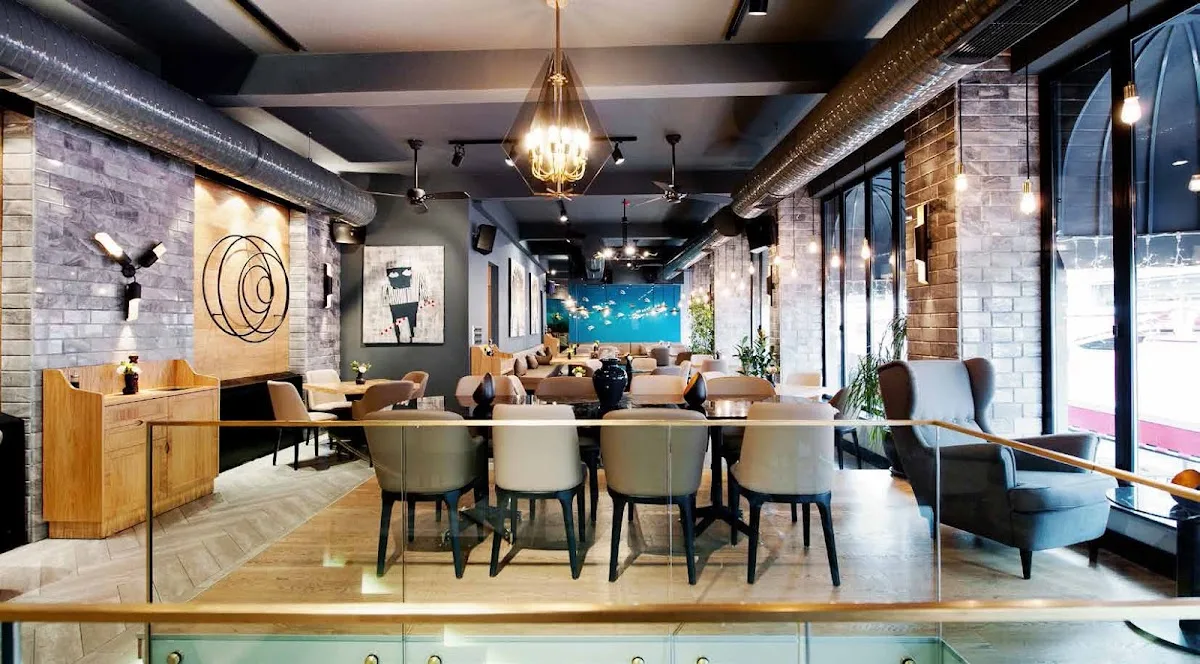 Cafe Zone - Restaurant & Bar