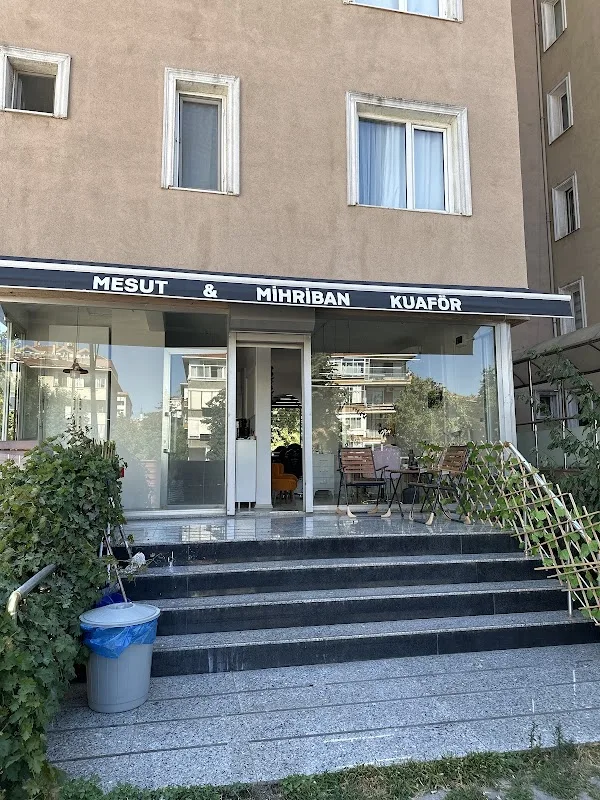 Mesut & Mihriban Kuaför Protez Tırnak Maltepe