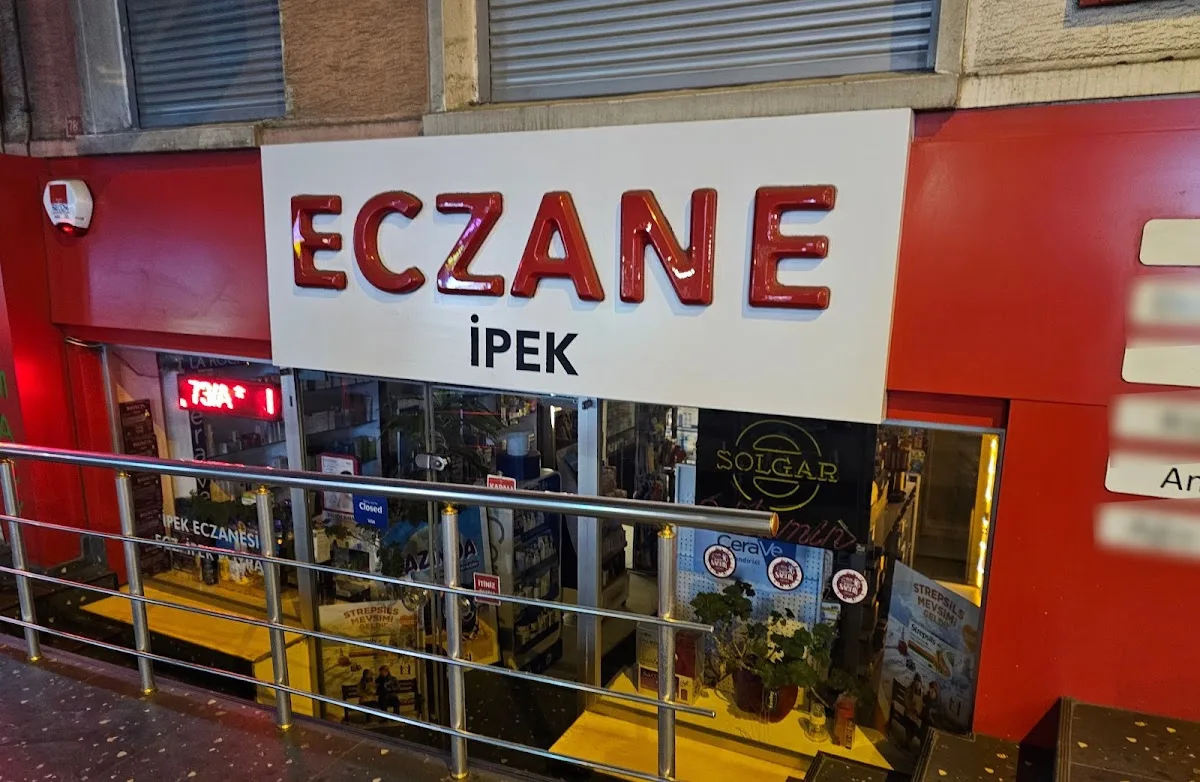 İpek Eczanesi