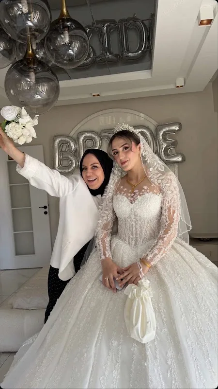 Ayşegül Sözen Kuaför Gelin Başı