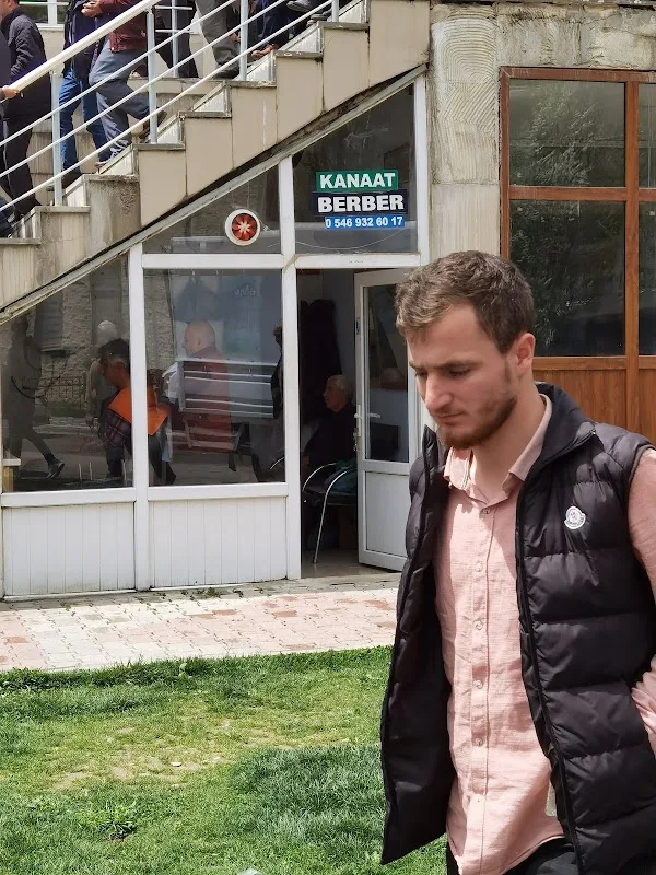 Kanat Berber Bahçesaray