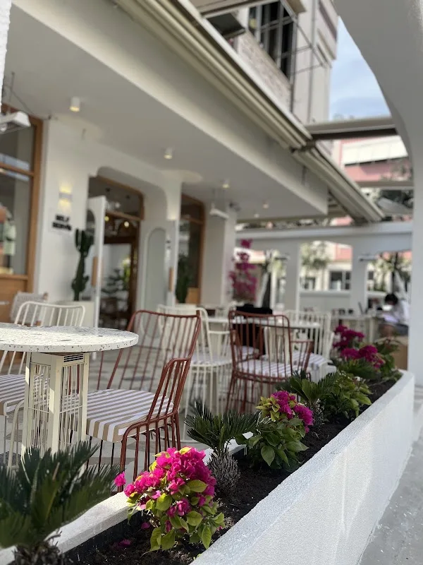 Kontrbus Coffee Co. Ödemiş