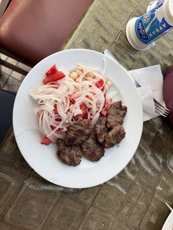 Tarihi Meşhur Yalı Köftecisi