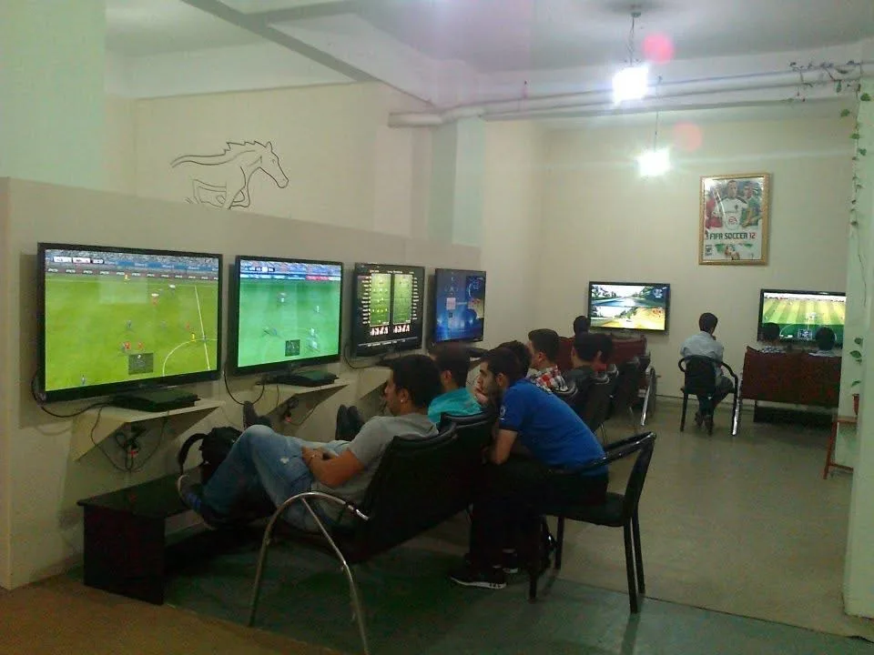 HİLAL KÖŞEM PLAYSTATİON CAFE