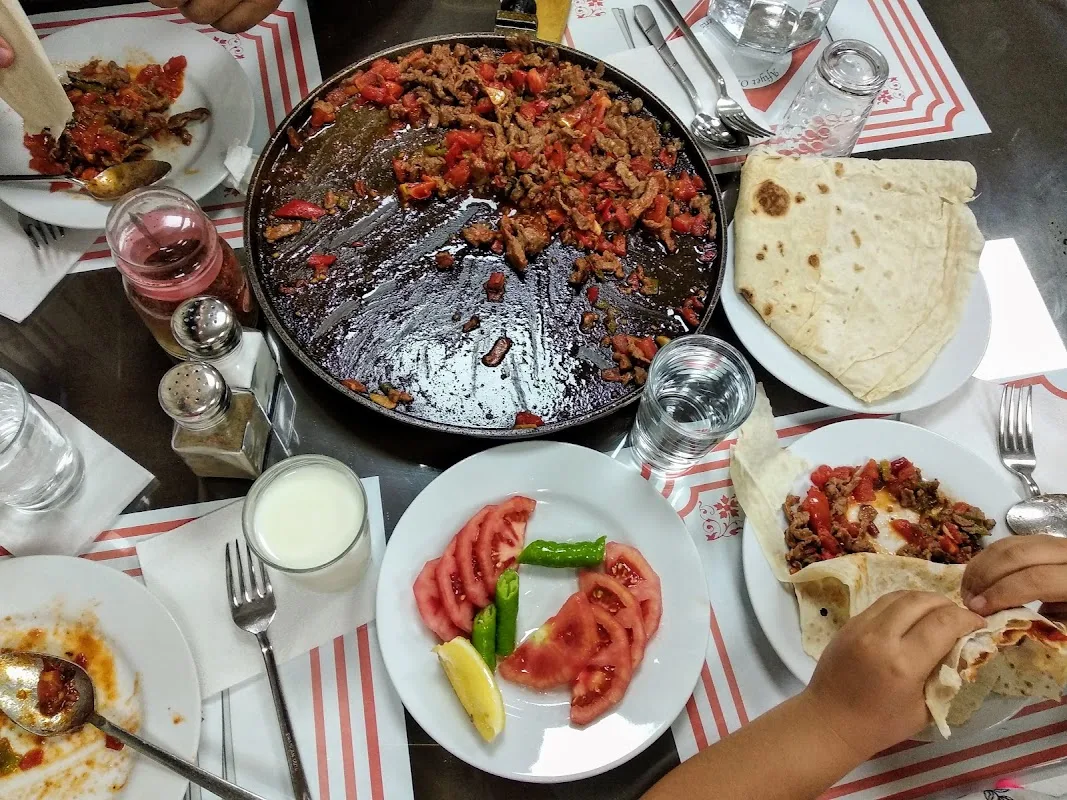 Çakıroğlu Et Lokantası