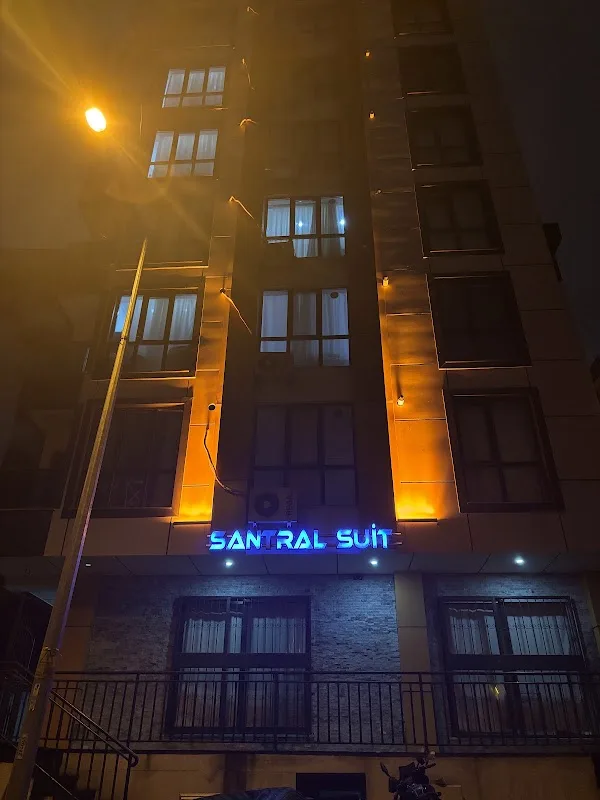 Santral Suit