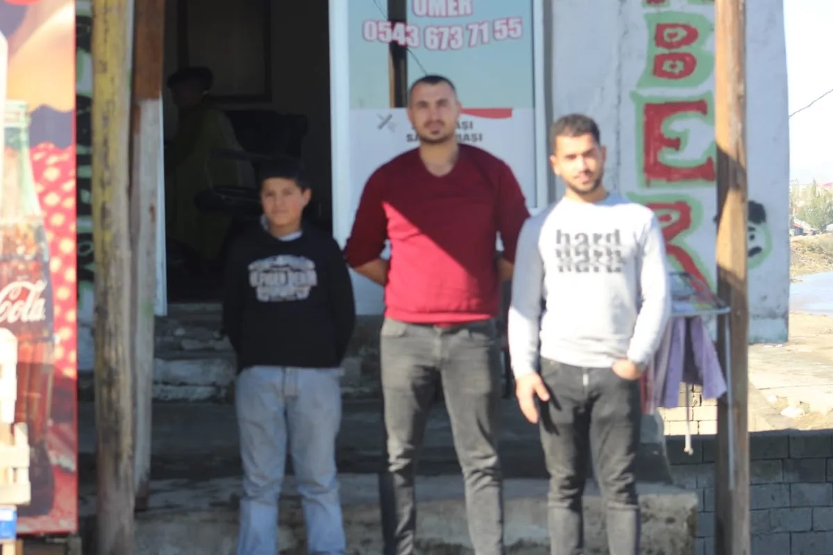 Yusuf Erkek Kuaförü ÖMER.