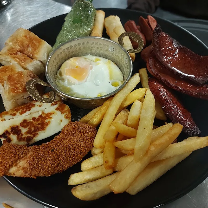 Güneli Fırın Cafe & Restorant Esenler