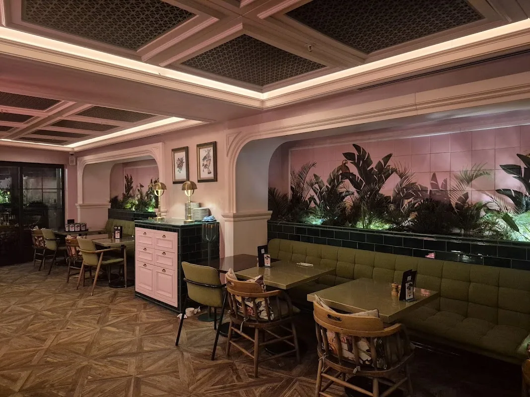 Lou Cafe Bistro - İran Caddesi
