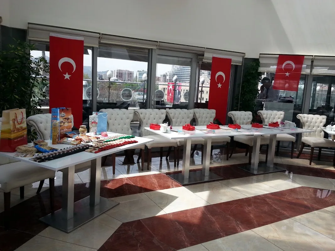 Tuana Teras Kafe & Restaurant