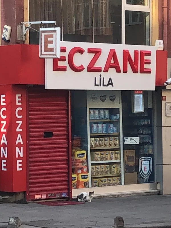 Lila Eczanesi