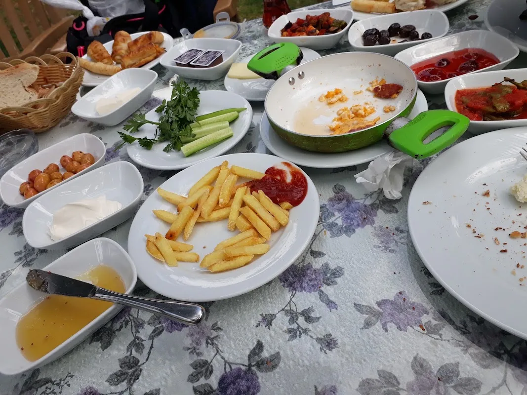 Özgür Bahçe Restaurant