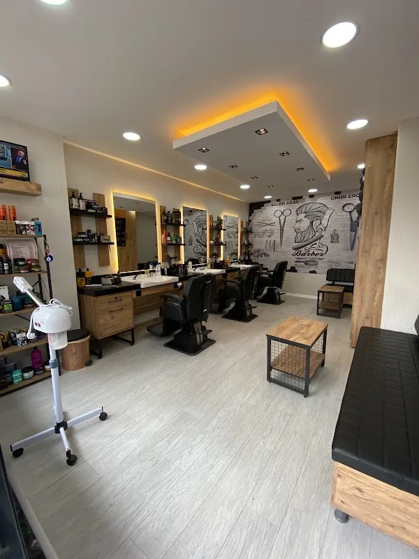 Salon Aras Erkek Kuaför Salonu