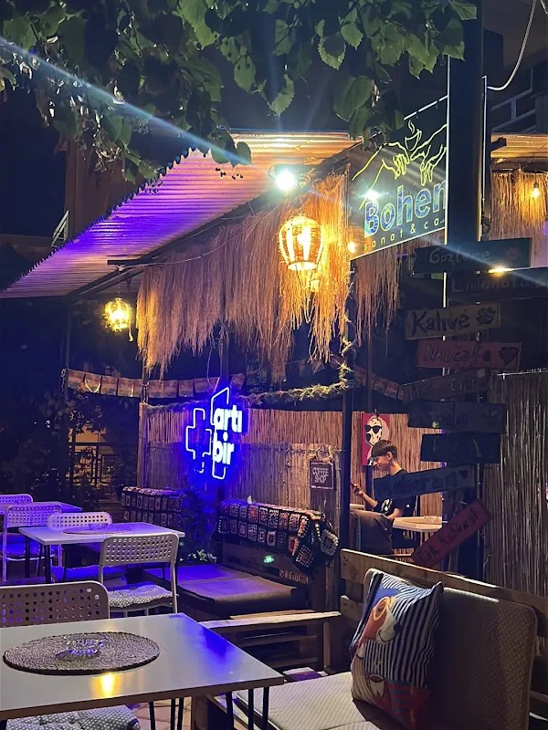 Bohem Sanat Cafe