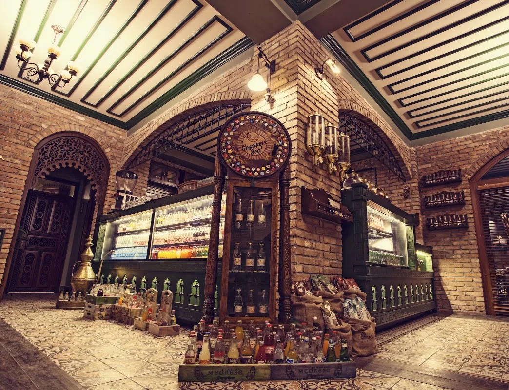 Tarihi Medrese Kahvehanesi